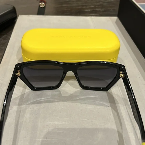 Marc Jacobs sunglasse - Picture 6 of 6